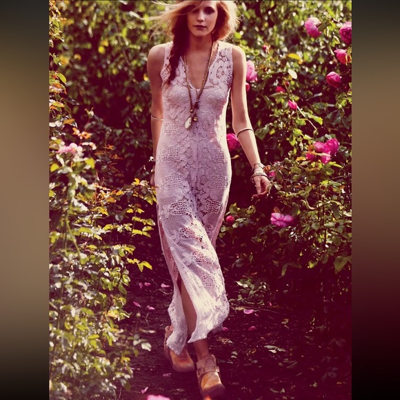 MIGUELINA ON THE EVE CROCHET LACE COLUMN MAXI DRESS PINK M - Picture 3 of 12